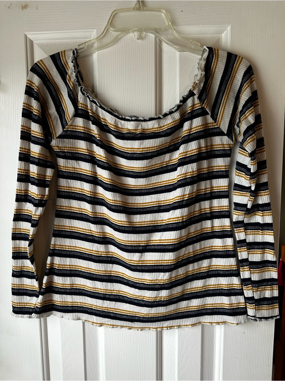 Charlotte Russe White, Black & Gold Striped Ribbed Long-Sleeve Top